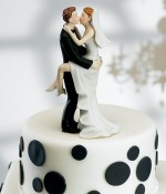 Kissing Couple Wedding Cake Topper